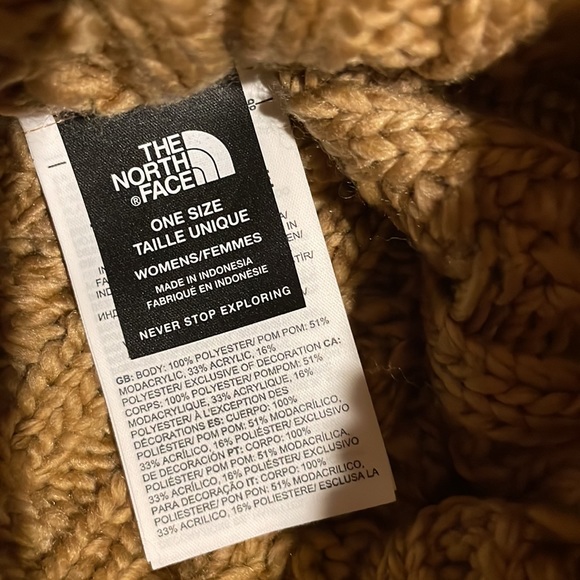 THE NORTH FACE OH-MEGA Pom Pom Beanie, NWT - Picture 5 of 7